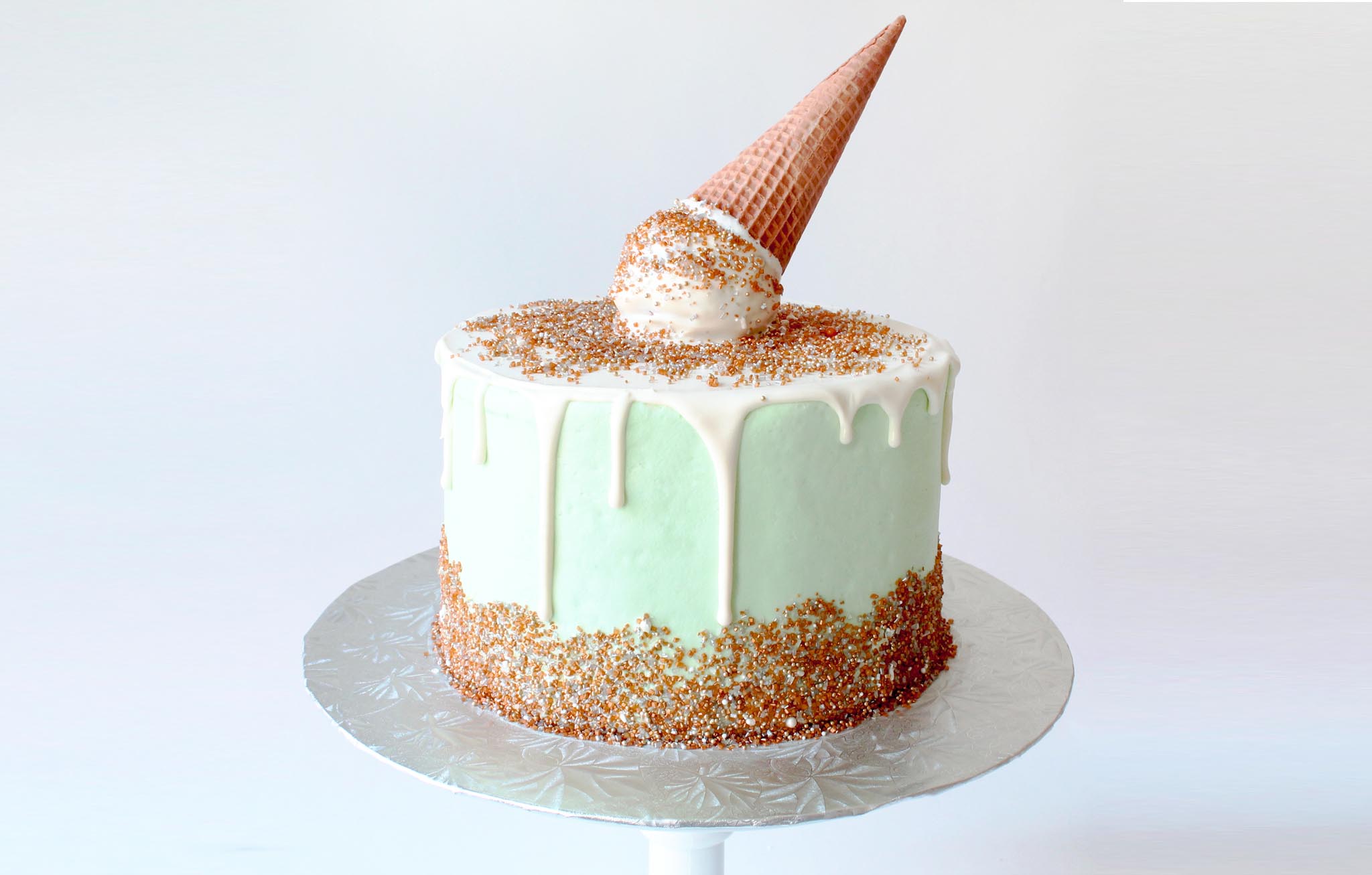 Golden Fantasy Icecream Cake | How to Make Ice Cream Cake | Cake Recipes |  Bakery | Swad Cooking - YouTube